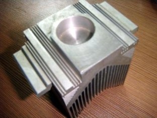 China CNC Precision Machining Cooling Fin  supplier