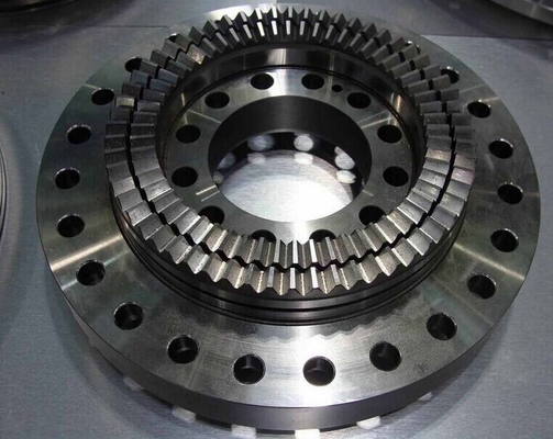 China Custom Stainless Steel CNC Machining Parts Precision Surface / Cylindrical Grinding supplier