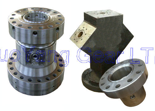 China 3.5 Ton Casting Metal CNC Machining Parts and CNC Broaching for the Gear Reducer supplier