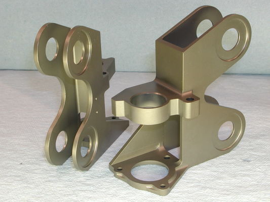 CNC and Machined Parts fábrica