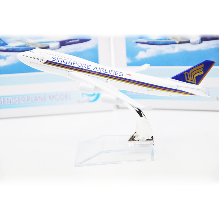 150 * 150 * 100MM Aircraft Model Kits Zinc Alloy For Souvenir