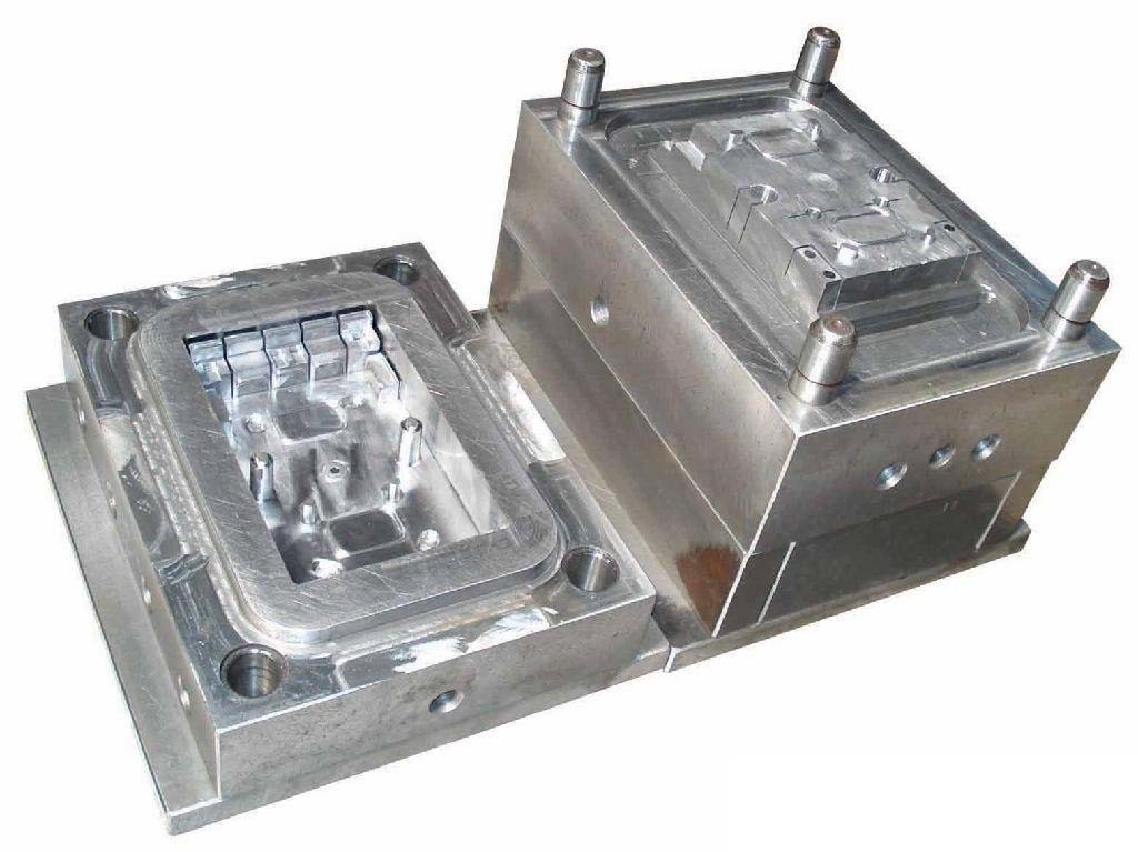 Heat Treatment Precision Injection Mould , Plastic Injection Molding Making